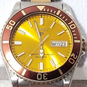 Vintage Pulsar by Seiko Men's Day Date Watch Yellow Dial Two Jewels Gold Tone SS